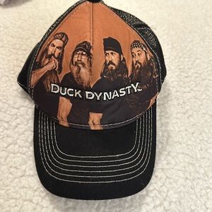 Duck Dynasty Ball Cap Hat Black Mesh Trucker Snap-back / S-4